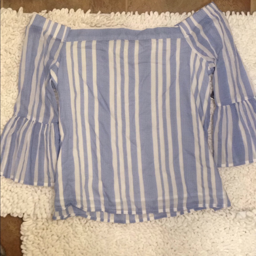 Bell-sleeved Crown & Ivy Off the Shoulder Top